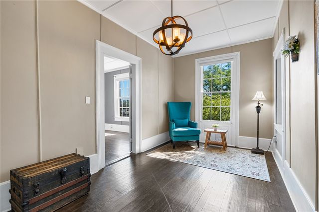 208 S Tugaloo Street, Walhalla, SC 29691