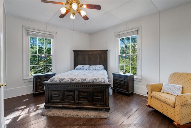 208 S Tugaloo Street, Walhalla, SC 29691
