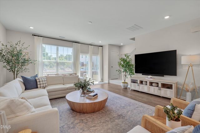 1116 Commack Drive, Durham, NC 27703