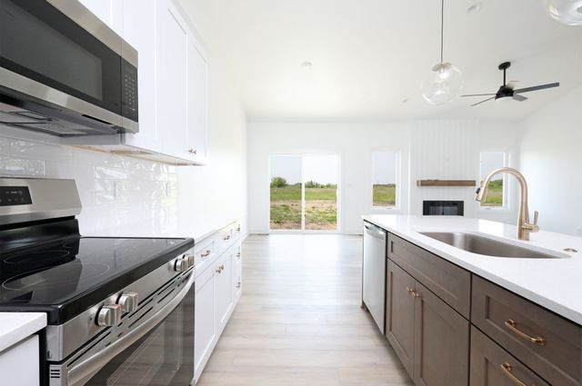2412 NE 6th Street, Grimes, IA 50111
