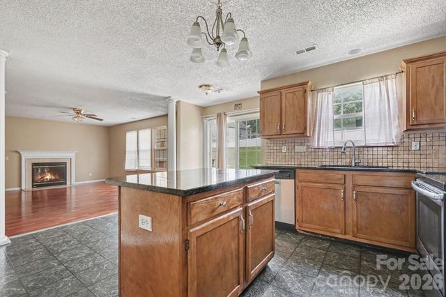 9813 Baxter Caldwell Drive, Charlotte, NC 28213
