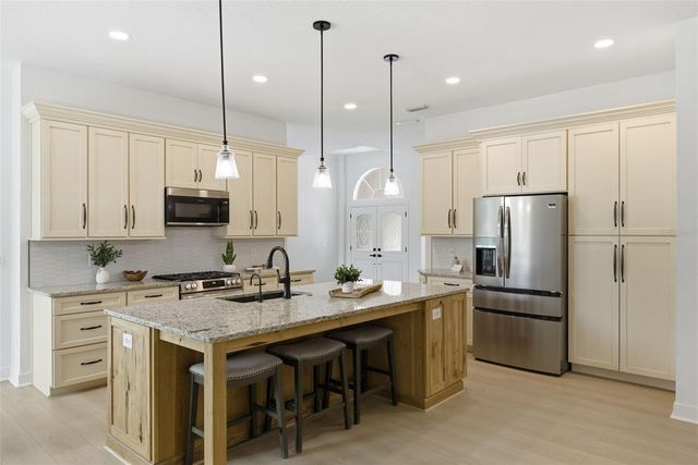 606 TOMOKA DRIVE, Palm Harbor, FL 34683