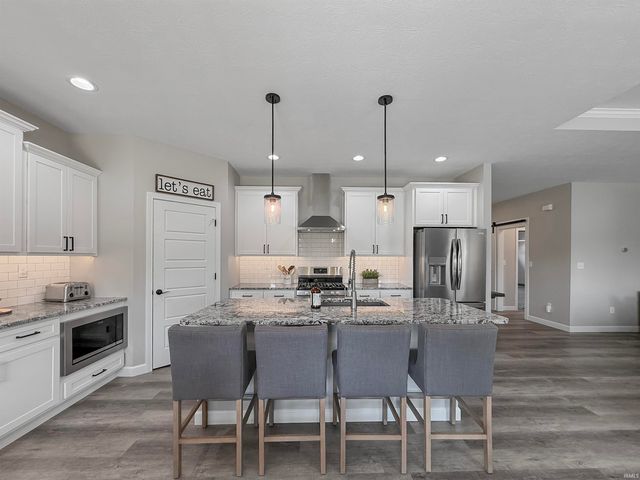 1711 Twin Lakes Circle, West Lafayette, IN 47906