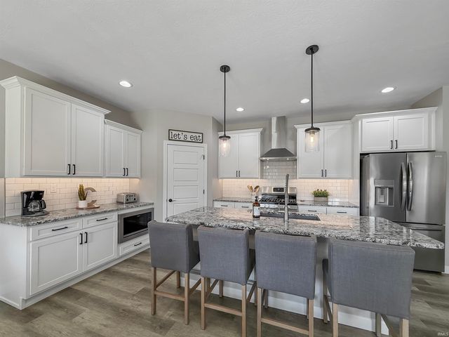 1711 Twin Lakes Circle, West Lafayette, IN 47906