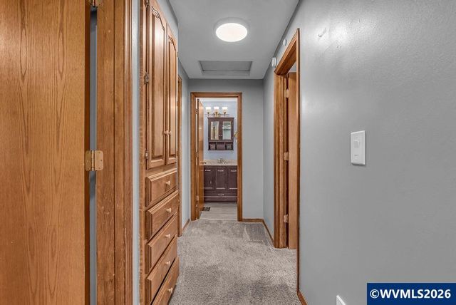 2565 West Thornton Lake Dr NW, Albany, OR 97321