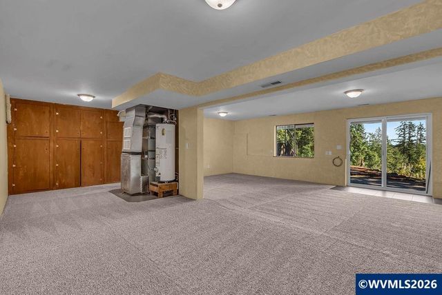 2565 West Thornton Lake Dr NW, Albany, OR 97321