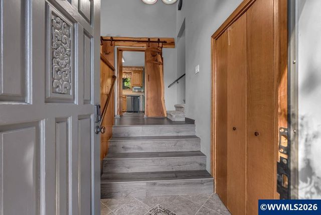 2565 West Thornton Lake Dr NW, Albany, OR 97321