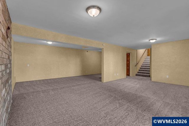 2565 West Thornton Lake Dr NW, Albany, OR 97321
