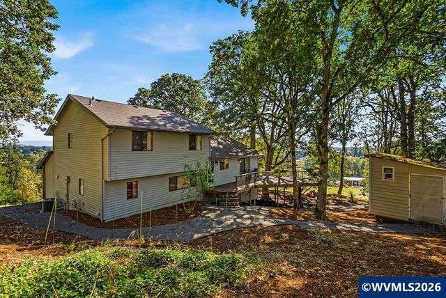 2565 West Thornton Lake Dr NW, Albany, OR 97321