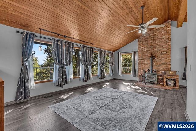 2565 West Thornton Lake Dr NW, Albany, OR 97321