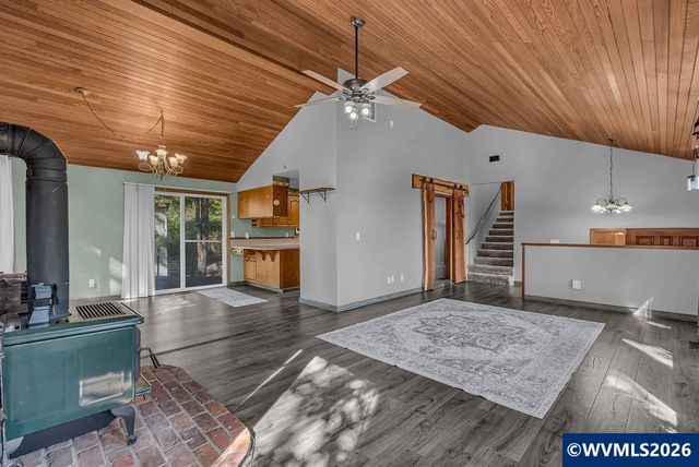 2565 West Thornton Lake Dr NW, Albany, OR 97321