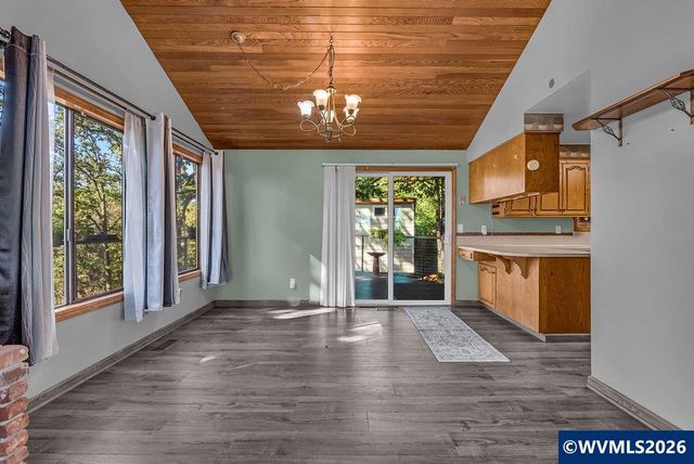 2565 West Thornton Lake Dr NW, Albany, OR 97321