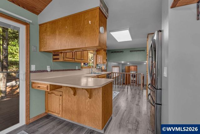 2565 West Thornton Lake Dr NW, Albany, OR 97321