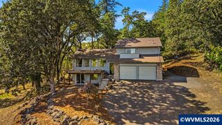 2565 West Thornton Lake Dr NW, Albany, OR 97321
