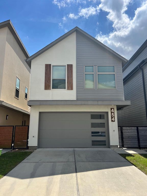 454 S Centro Circle, Shenandoah, TX 77385