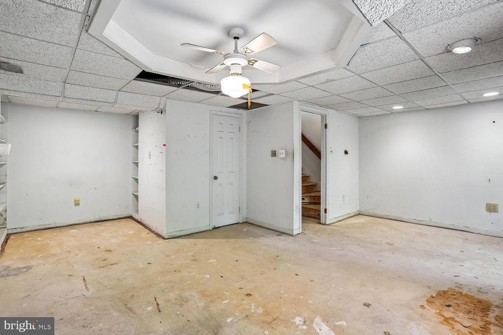 Image 19 of property listing at 14307 RICH BRANCH DR, North Potomac, MD 20878