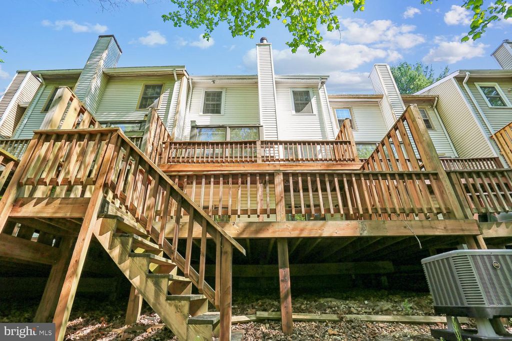 Image 2 of property listing at 14307 RICH BRANCH DR, North Potomac, MD 20878