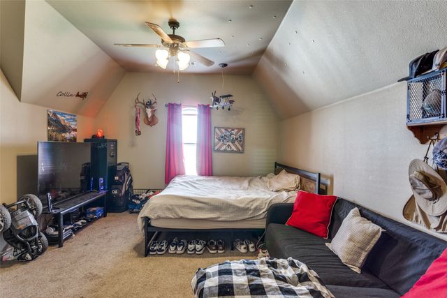 1233 County Road 3550, Paradise, TX 76073