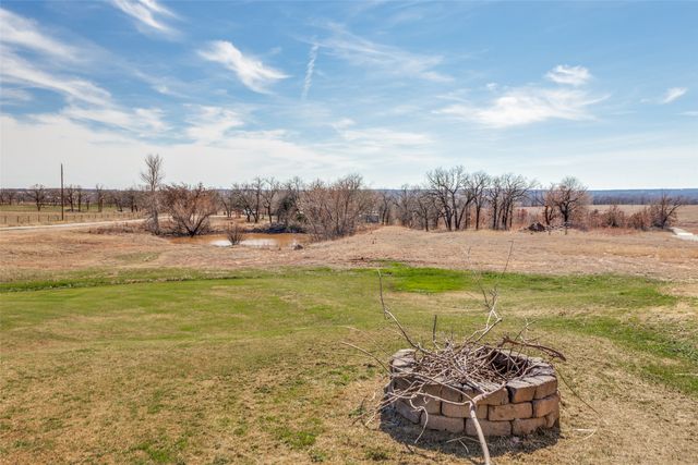 1233 County Road 3550, Paradise, TX 76073