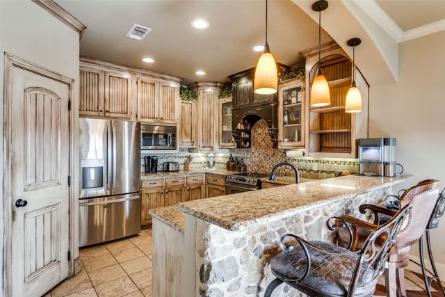 1233 County Road 3550, Paradise, TX 76073