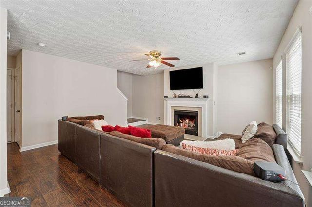 27 Waterbury Way, Douglasville, GA 30134