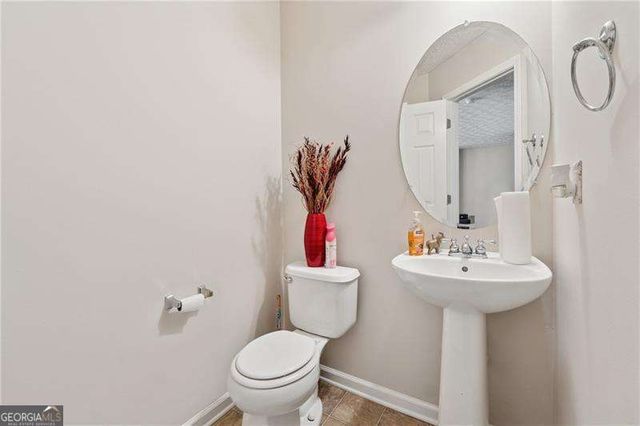 27 Waterbury Way, Douglasville, GA 30134