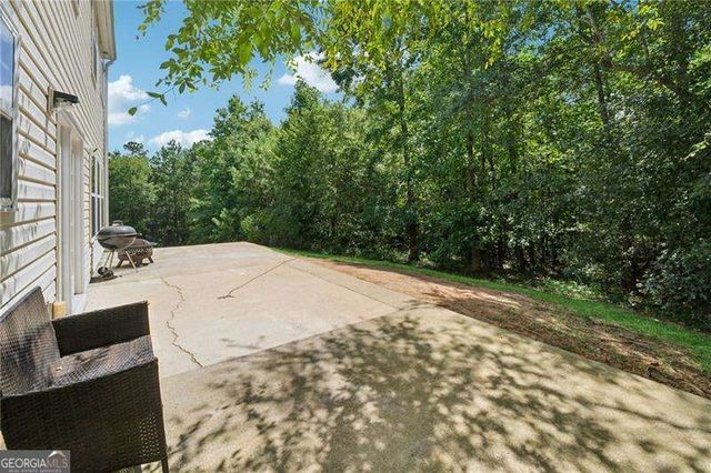 27 Waterbury Way, Douglasville, GA 30134