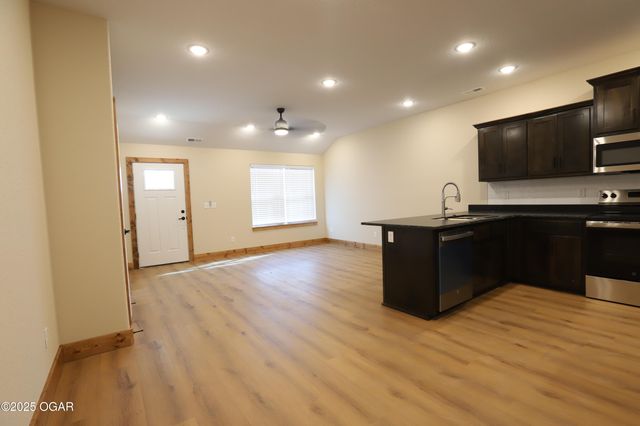 1842 W 23rd, Joplin, MO 64804