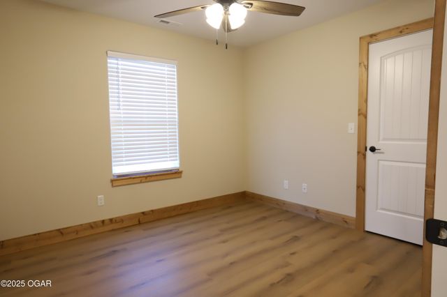 1842 W 23rd, Joplin, MO 64804