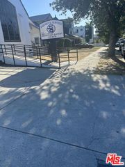 1416 W 37th Drive, Los Angeles, CA 90018