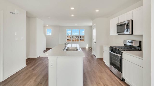 2728 Arrowhead Drive, Pingree Grove, IL 60140