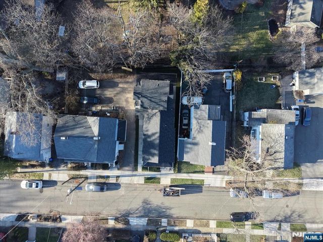 21 Cross Street, Montclair, NJ 07042