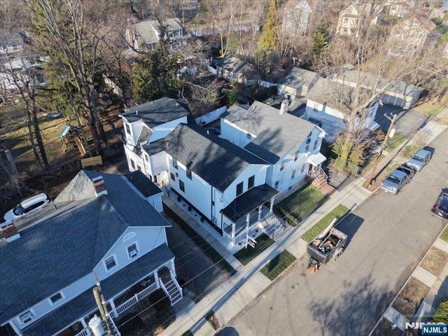 21 Cross Street, Montclair, NJ 07042