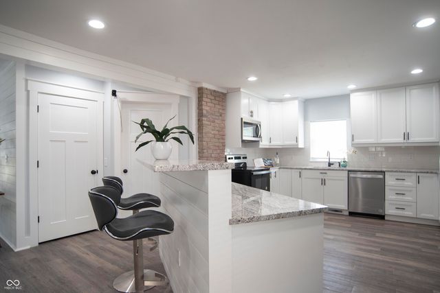 562 N Keystone Avenue, Indianapolis, IN 46201