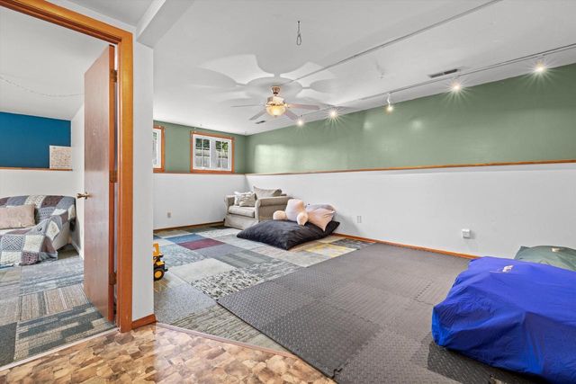 1129 Bluebird LANE, Union Grove, WI 53182