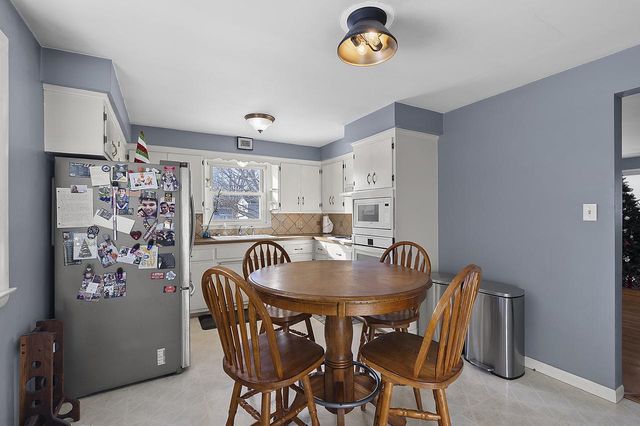 3623 BERNICE STREET, Green Bay, WI 54301