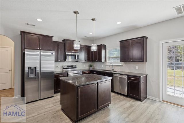 183 Sapwood Way, Hinesville, GA 31313