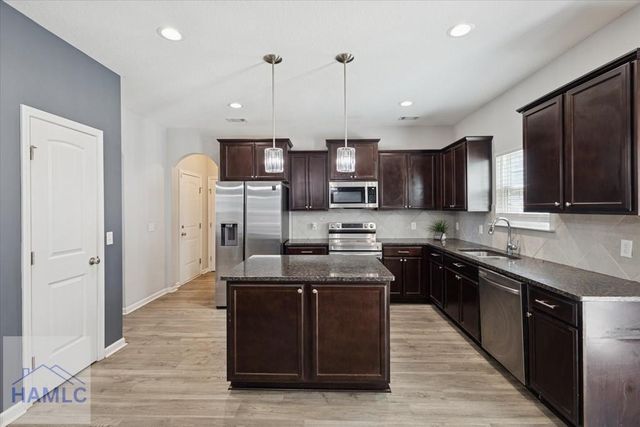 183 Sapwood Way, Hinesville, GA 31313