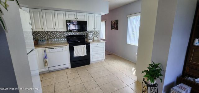 2402 Ecuadorian Way 22, Clearwater, FL 33763