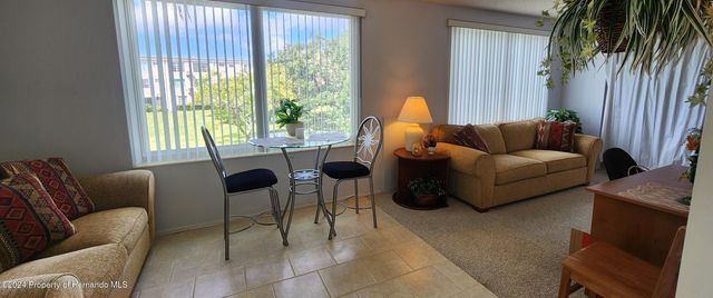 2402 Ecuadorian Way 22, Clearwater, FL 33763