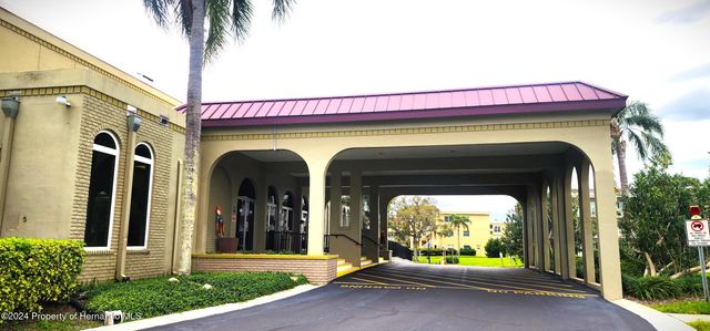 2402 Ecuadorian Way 22, Clearwater, FL 33763