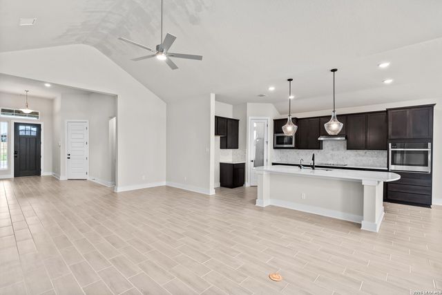 9322 Luke Path, San Antonio, TX 78254