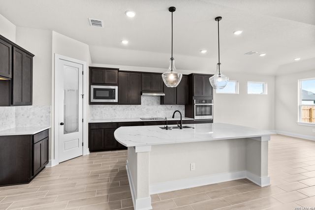 9322 Luke Path, San Antonio, TX 78254