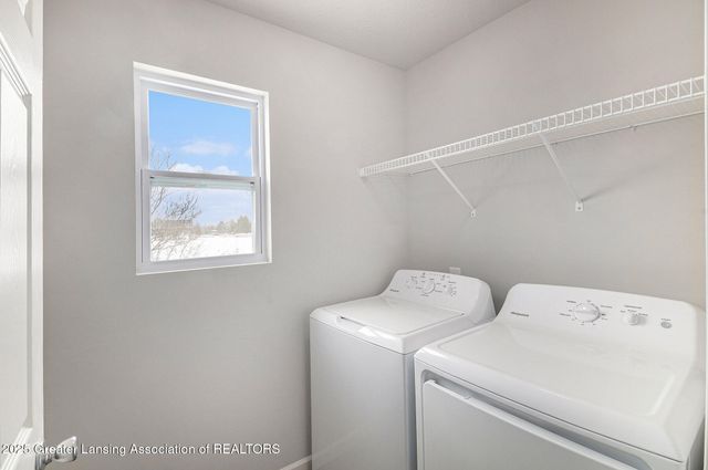 1030 Woodridge Drive, St. Johns, MI 48879