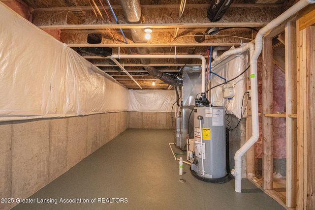 1030 Woodridge Drive, St. Johns, MI 48879