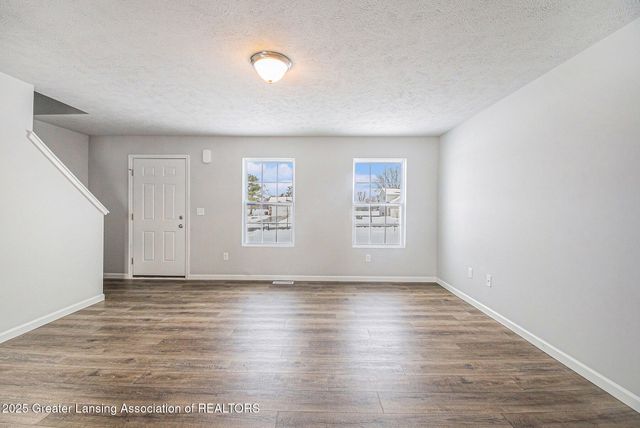 1030 Woodridge Drive, St. Johns, MI 48879