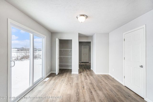 1030 Woodridge Drive, St. Johns, MI 48879