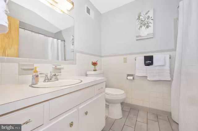 901 NOLAND DR, Hagerstown, MD 21740