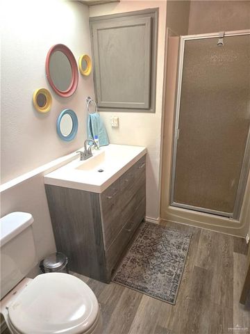 800 N Hibiscus Lane 11, La Feria, TX 78559