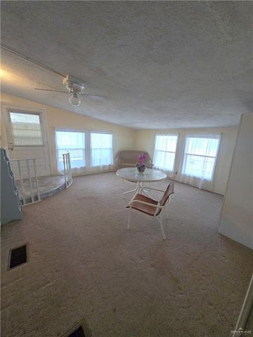 800 N Hibiscus Lane 11, La Feria, TX 78559